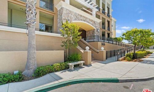 Tradewinds Torrance 55+ Condo